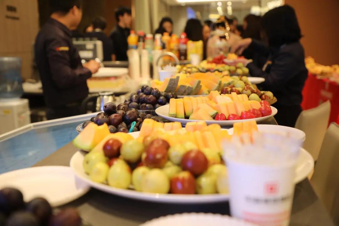 員工生日會丨金秋碩果，共度韶華，祝壽星們生日快樂！